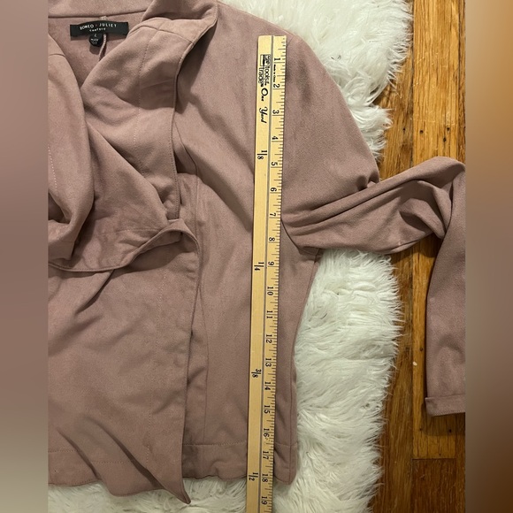 Jacket - Picture 8 of 8